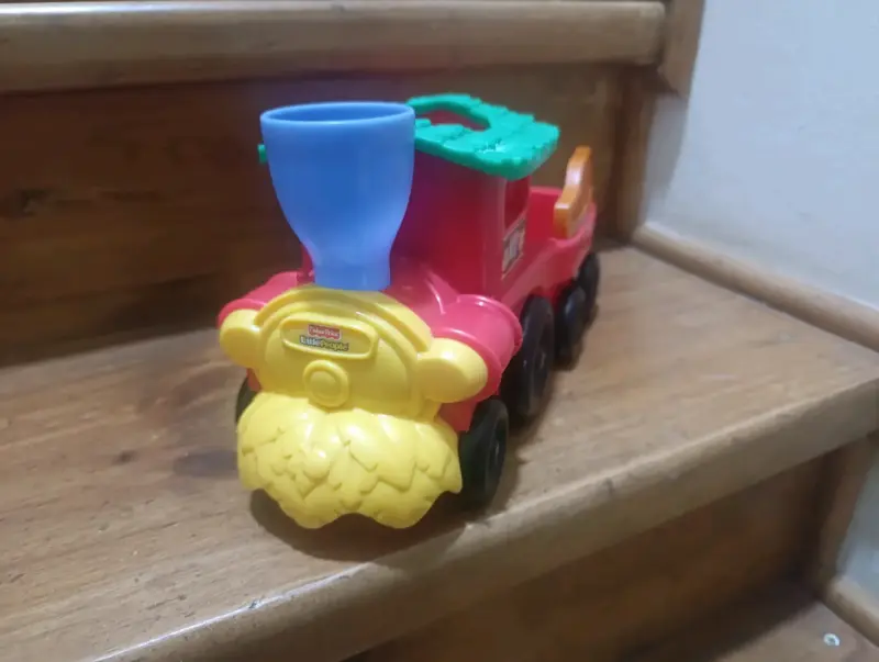 Tren de juguete infantil colorido - 2
