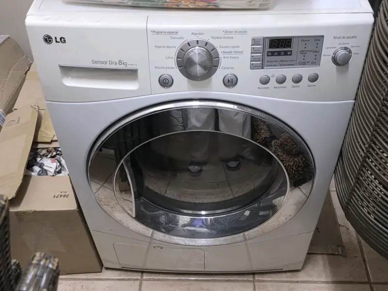 Secadora LG Sensor Dry 8kg blanca