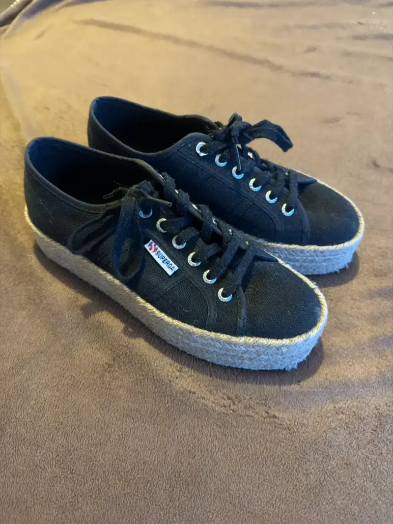 Zapatillas Superga negras de lona - 1