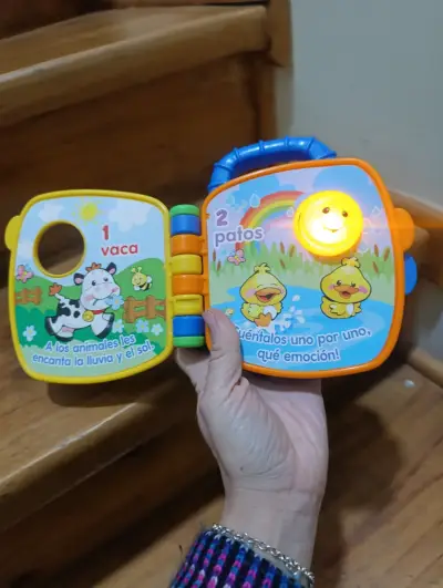 Libro interactivo Fisher-Price Amiguitos Animales - miniatura 2