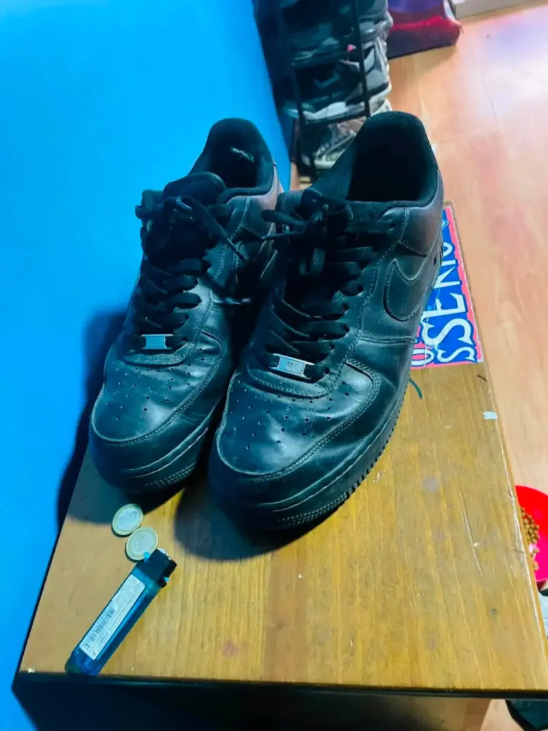 Zapatillas negras deportivas Nike Air Force 1 - 4