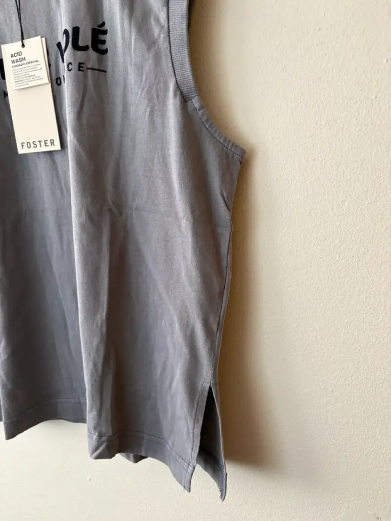 Polera sin mangas gris Foster nueva - 5