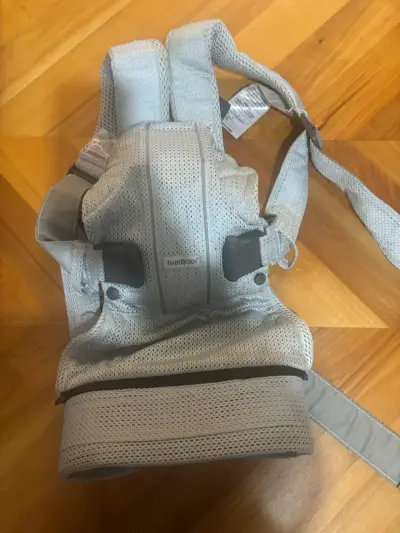 Portabebé BabyBjörn One Air – malla gris/plata - miniatura 6
