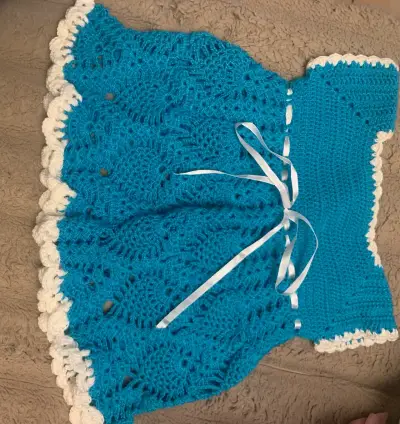 Conjunto tejido para bebé color crema - miniatura 2