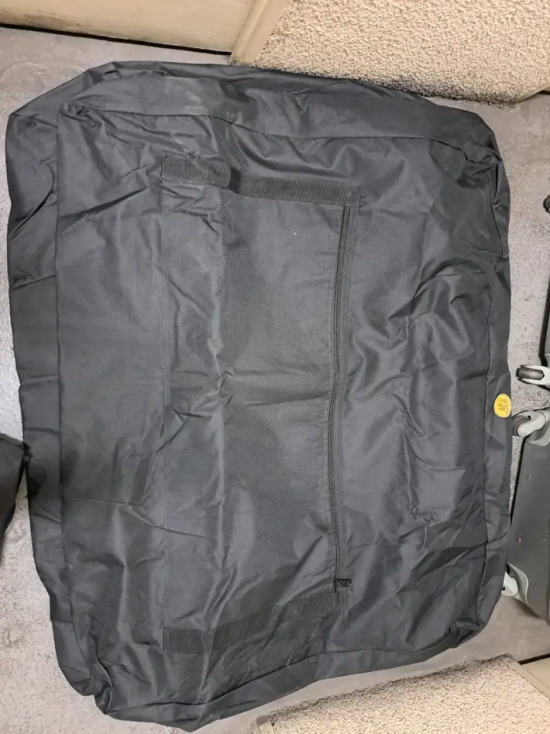 Bolsos negras para mercancia de auto MB - 2