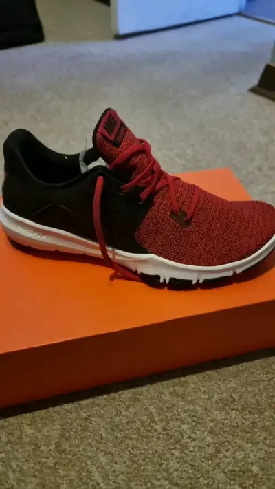 Zapatillas Nike Training rojas para hombre - miniatura 4