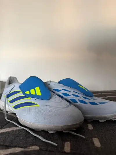 ZAPATILLAS DE FUTBOLITO PREDATOR LEAGUE - miniatura 1