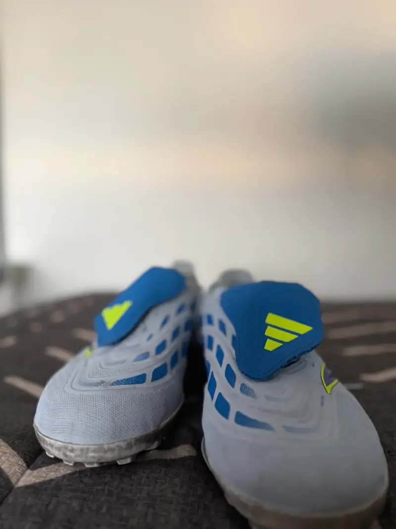 ZAPATILLAS DE FUTBOLITO PREDATOR LEAGUE - 2