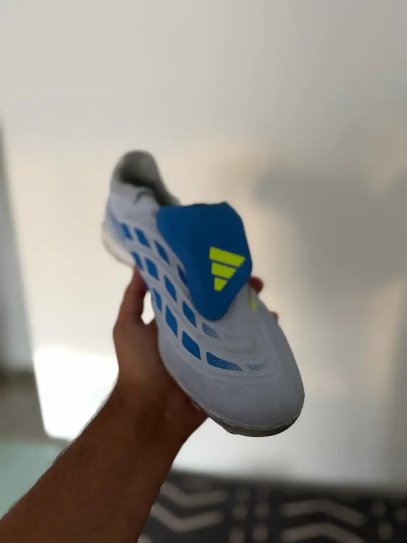 ZAPATILLAS DE FUTBOLITO PREDATOR LEAGUE - 3