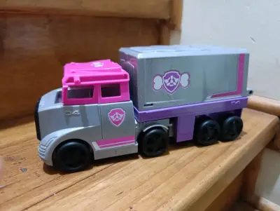 Camión de juguete Paw Patrol rosa y gris - miniatura 1