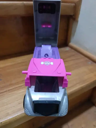 Camión de juguete Paw Patrol rosa y gris - miniatura 4