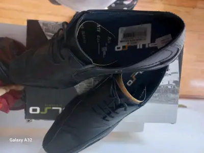 Zapatos formales Pulso negros de cuero - miniatura 4