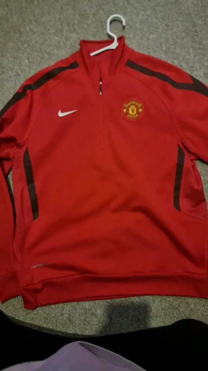 Polerón Nike Manchester United rojo - 1