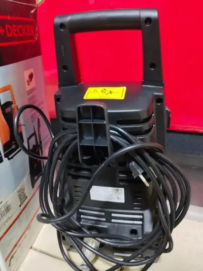 Hidrolavadora Black+Decker 1500 PSI - miniatura 2