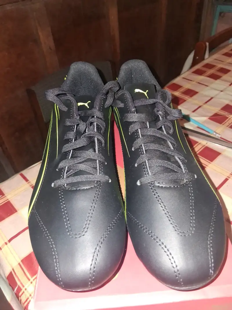Botines de fútbol Puma negros - 4