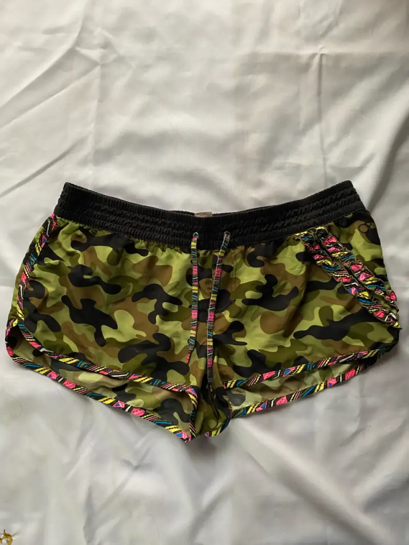 Shorts deportivos camuflados para mujer - 1