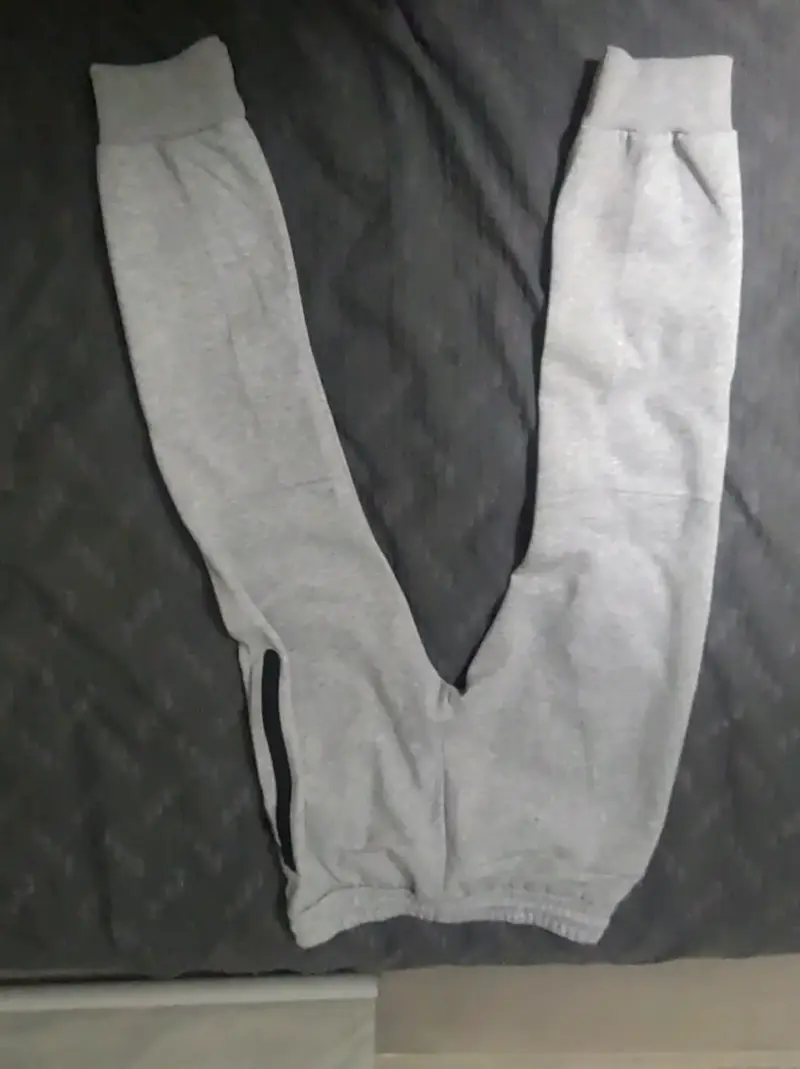 Pantalón Nike tech ss22 gris - 2