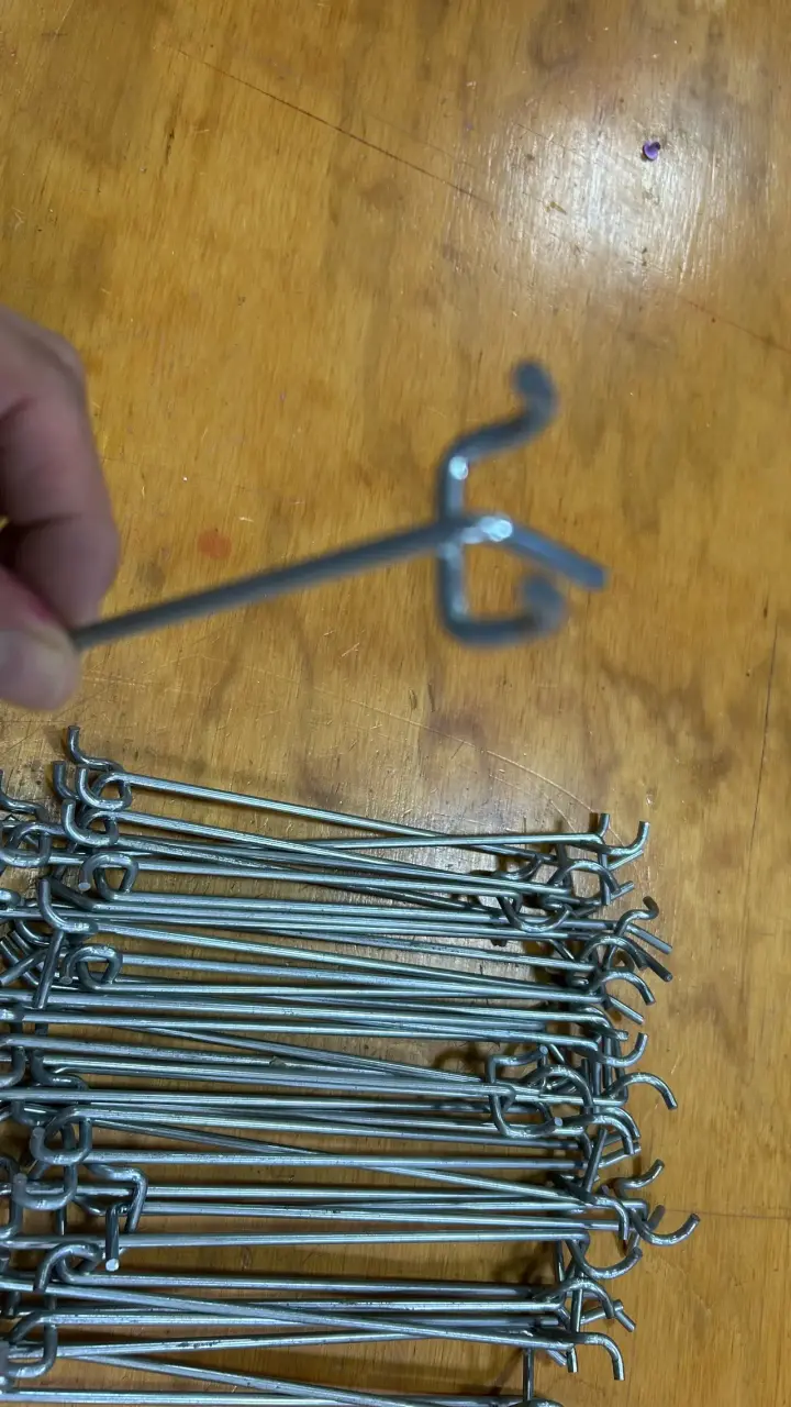 Gancho metalico - 2