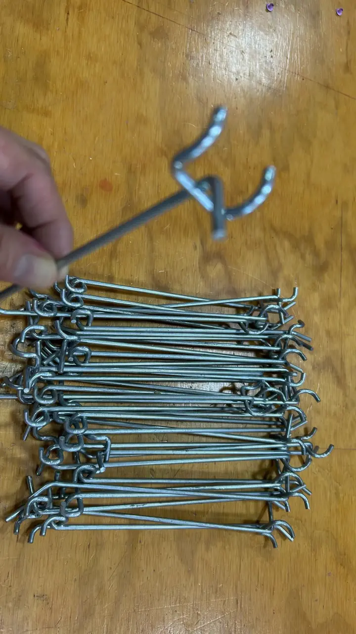 Gancho metalico - 4