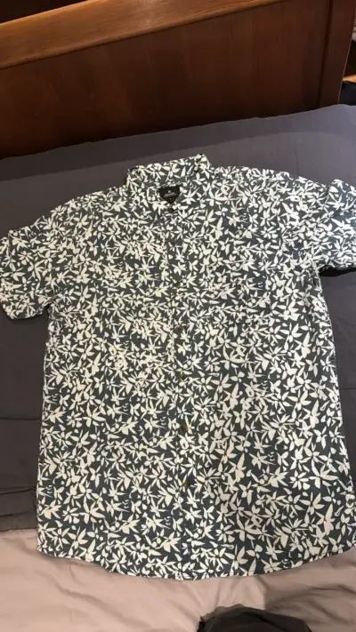 Camisa estampada de hojas hombre marca rip curl - miniatura 2