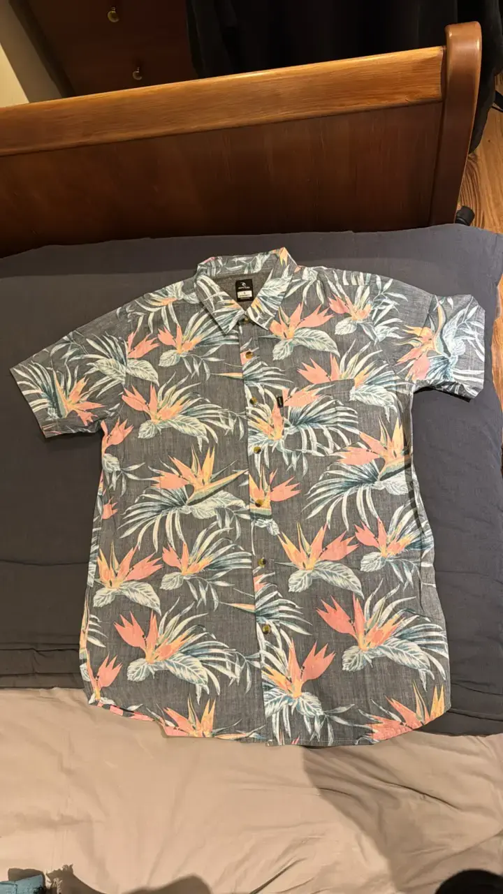Camisa hawaiana Rip Curl estampada floral - 3