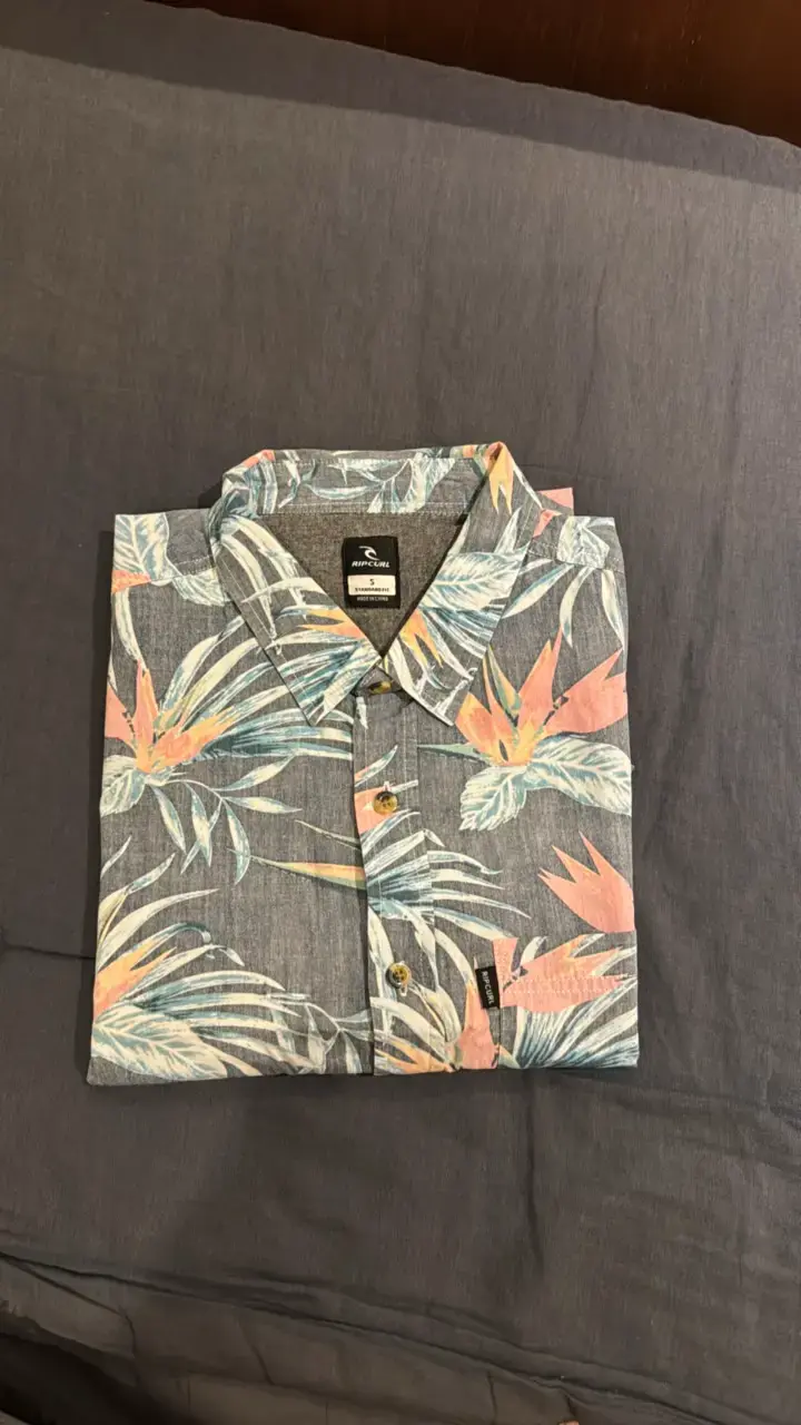 Camisa hawaiana Rip Curl estampada floral - 1