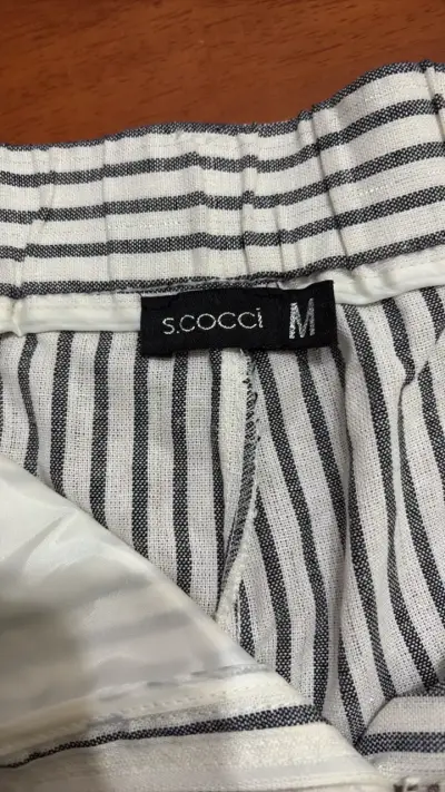 Shorts de lino a rayas blanco y gris - miniatura 2