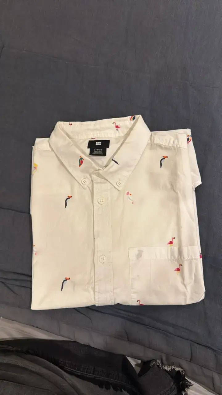 Camisa blanca DC estampada de pájaros para hombre - 2