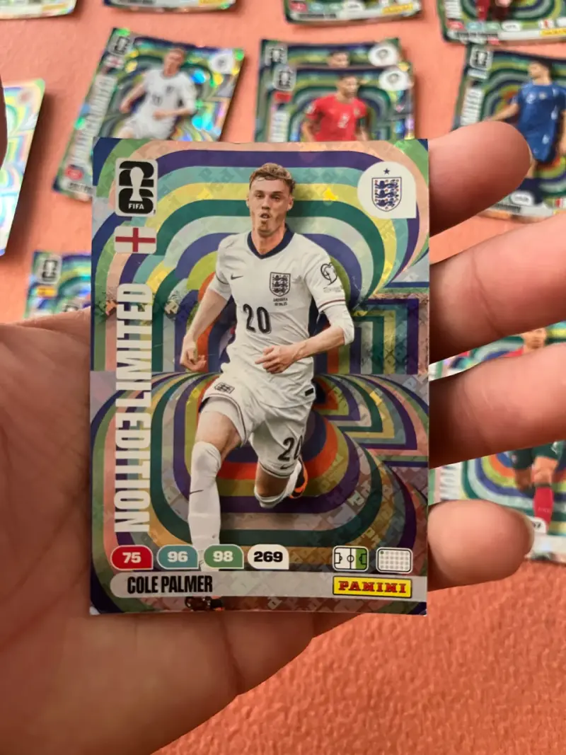 Tarjeta coleccionable Panini FIFA limitada