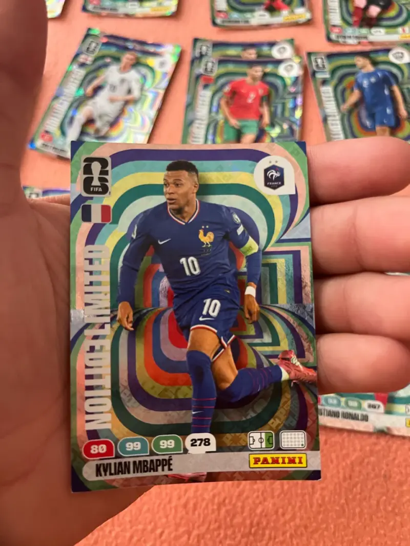 Tarjeta coleccionable Panini edición limitada