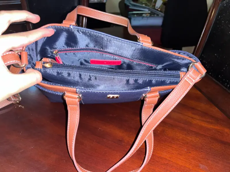 Bolso Tommy Hilfiger azul y marrón - 4