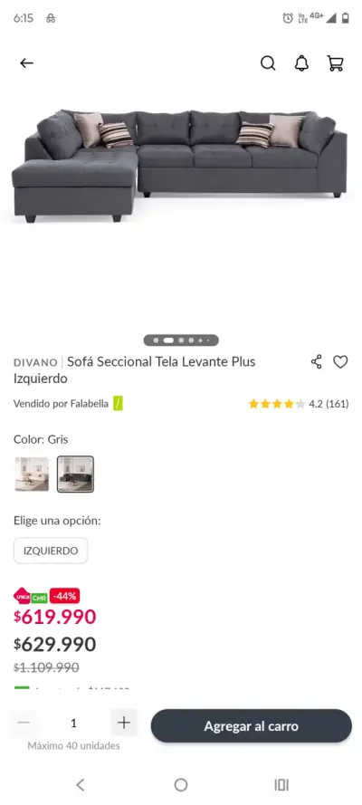 Sofá seccional gris con cojines decorativos - miniatura 5