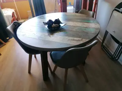 Mesa redonda de madera rústica - miniatura 1