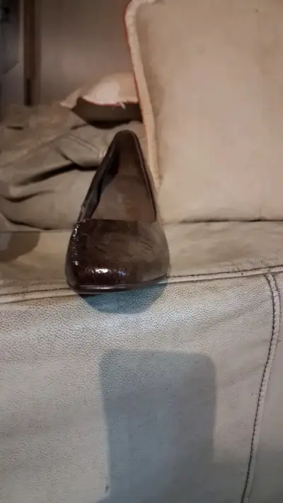 Zapatos de tacón marrones elegantes - miniatura 3