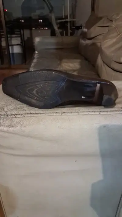 Zapatos de tacón marrones elegantes - miniatura 5