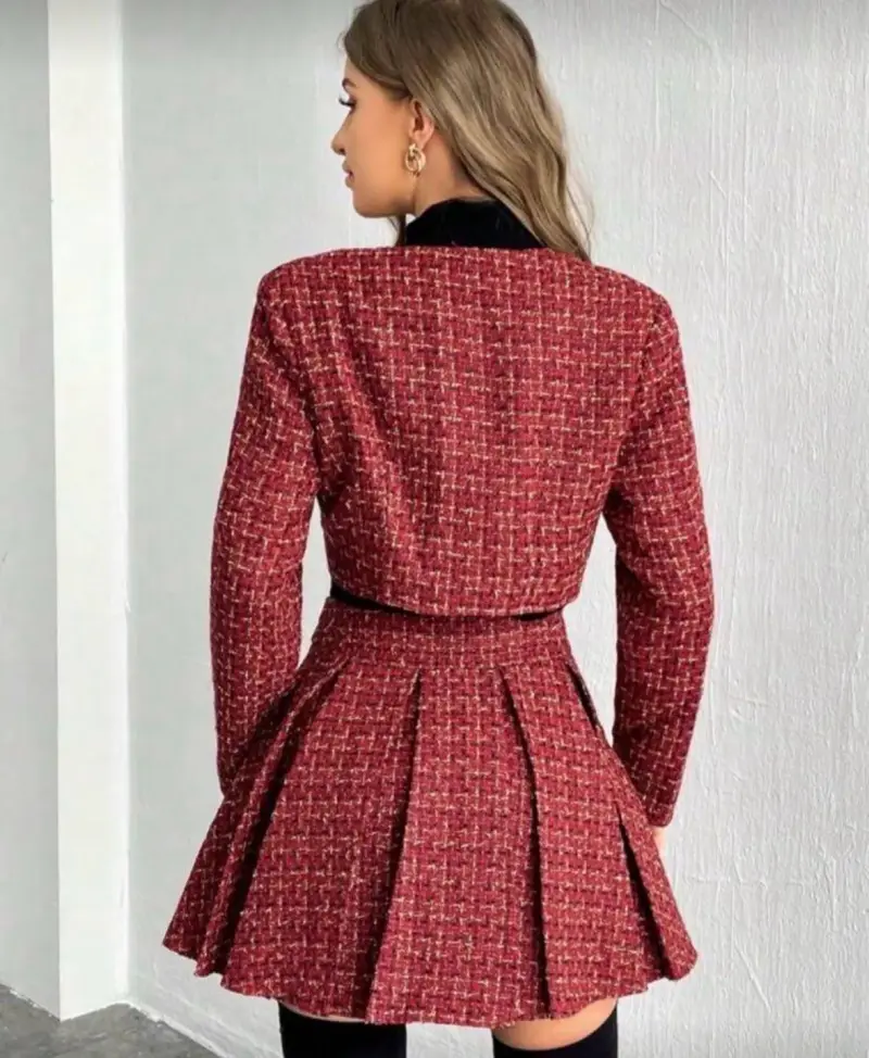Conjunto de falda y chaqueta rojo elegante - 3