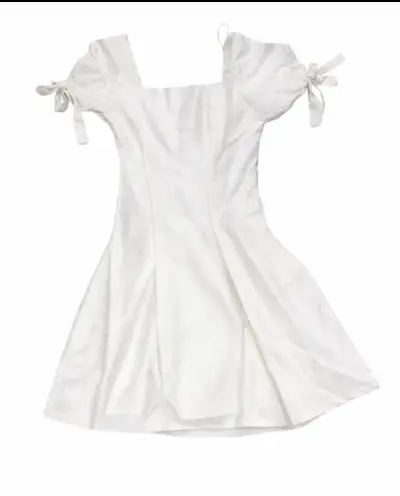 Vestido blanco con mangas abullonadas - miniatura 2