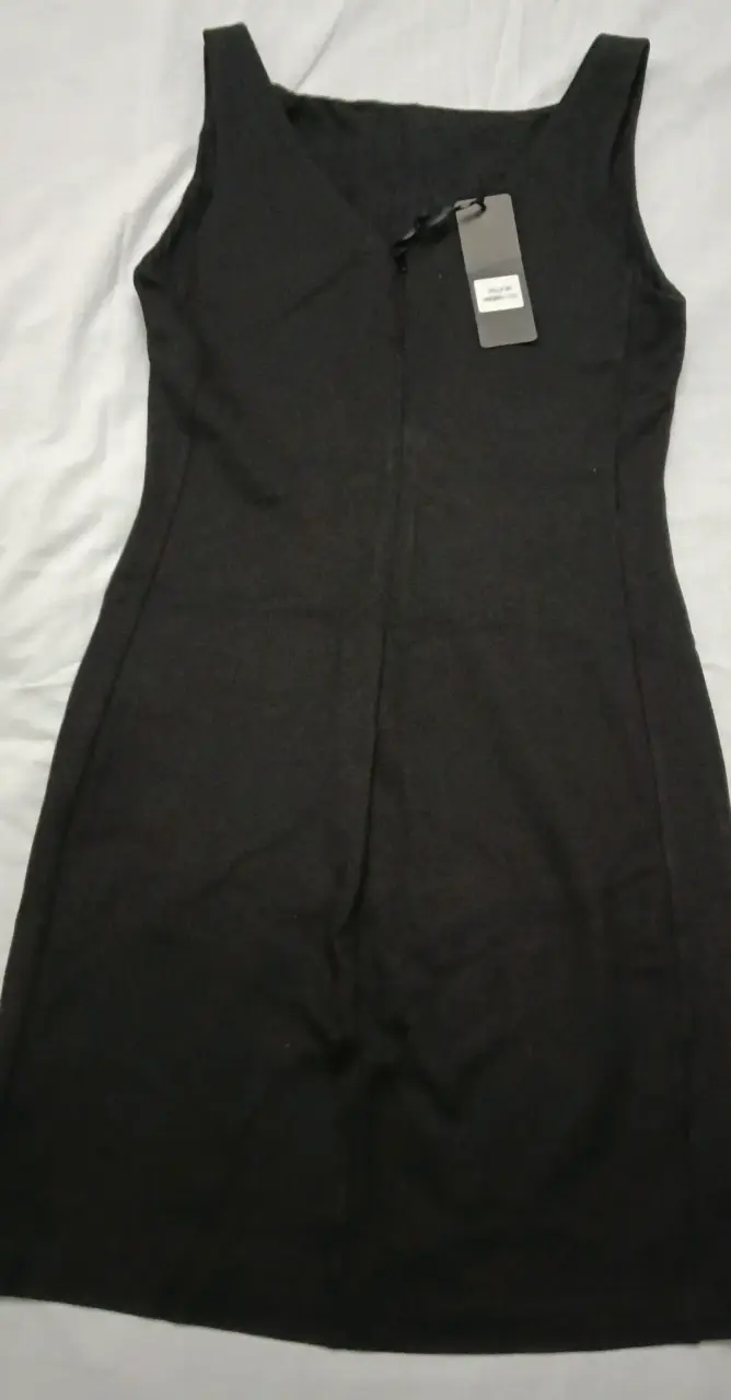 Vestido negro con tachas nuevo - 2