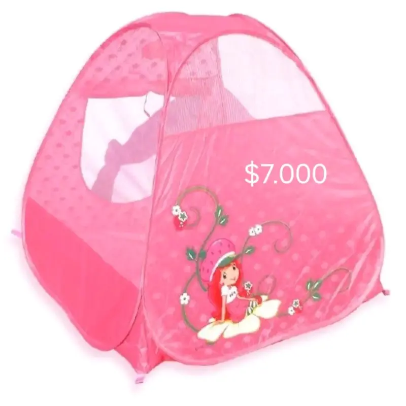Carpa infantil rosa con diseño de fresa