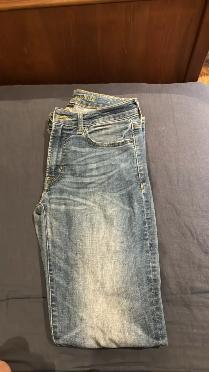 Jeans American Eagle azul desgastado - 2