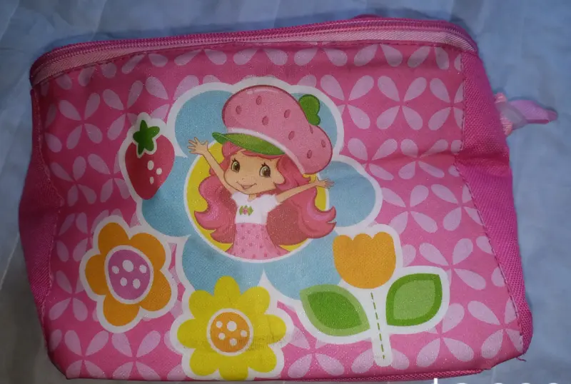 Neceser infantil de frutillita rosa - 1