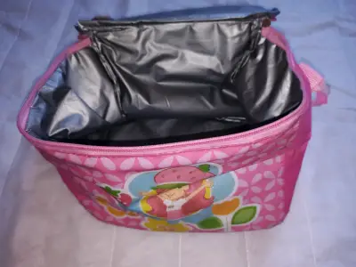 Neceser infantil de frutillita rosa - miniatura 3
