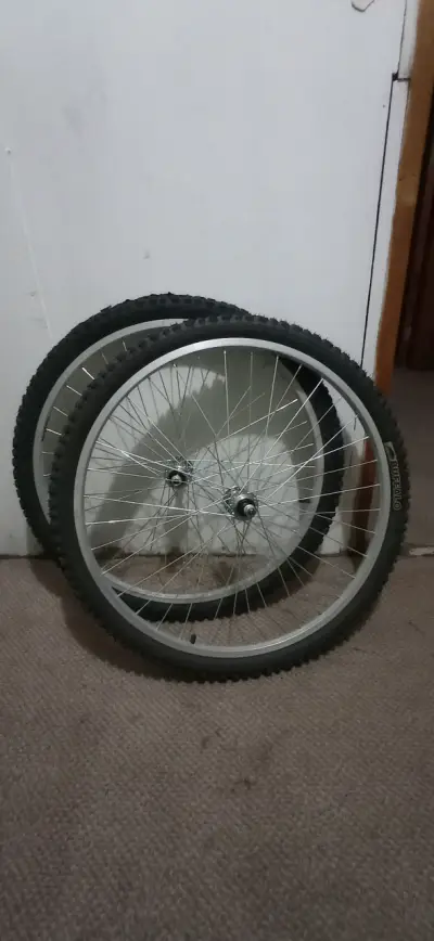 Par de ruedas para bicicleta marca Buffalo - miniatura 1