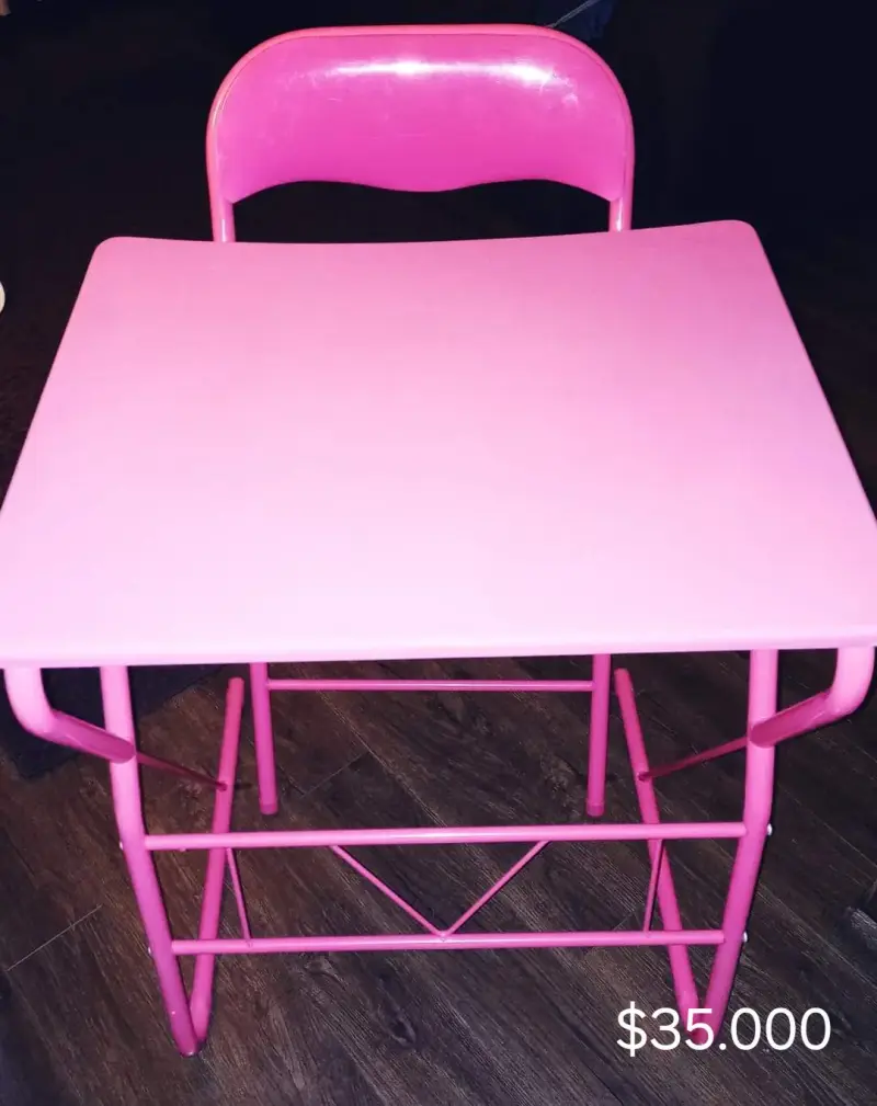 Escritorio mesa y silla rosa - 3