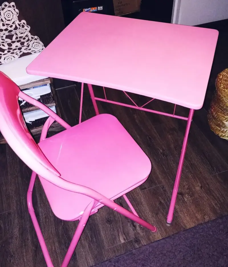 Escritorio mesa y silla rosa - 4