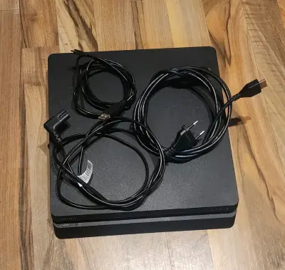 Consola PS4 slim 500 gb + 4 Controles + 12 juegos - miniatura 1