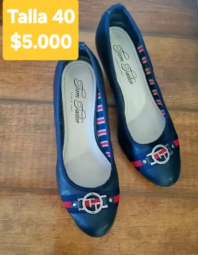 Botines negros con tacón talla 40 - miniatura 3