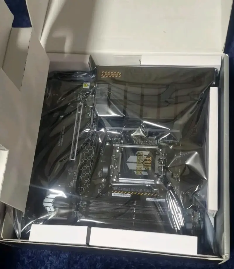 Placa Madre ASUS TUF Gaming B650M-PLUS WiFi - 2