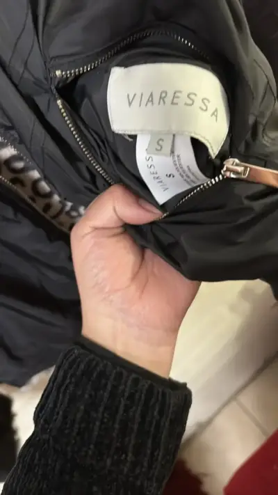 Chaqueta negra con forro de leopardo - miniatura 2