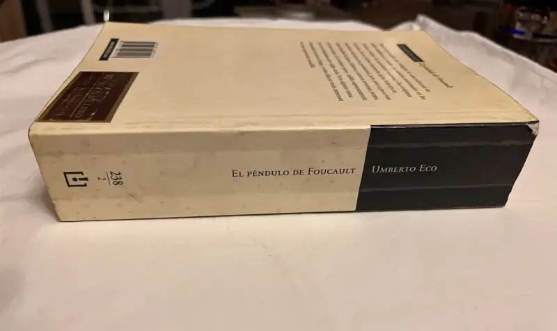 Libro 'El péndulo de Foucault' de Umberto Eco - 4